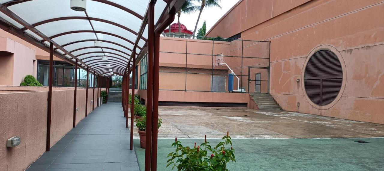Kl Berjaya Times Square Service Apartment Kuala Lumpur Eksteriør bilde