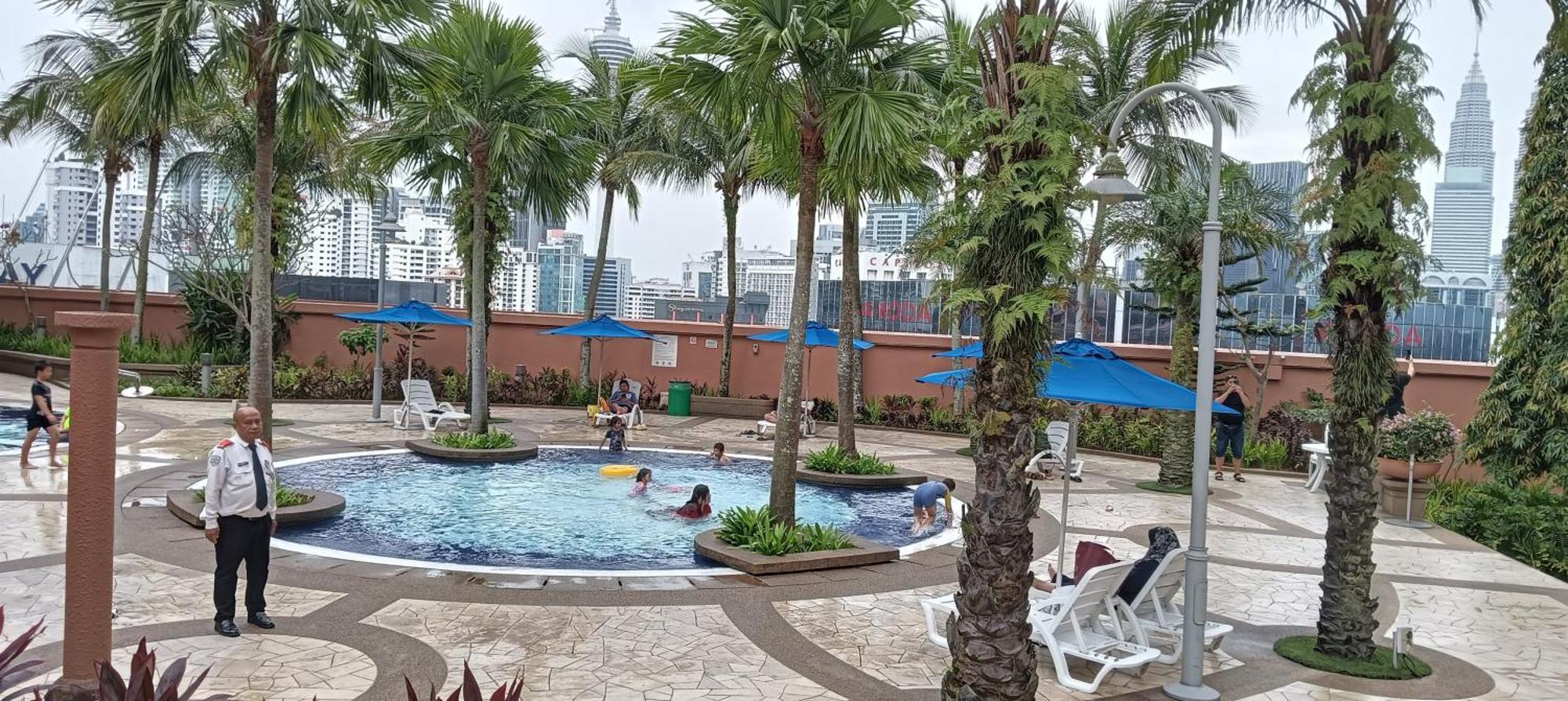 Kl Berjaya Times Square Service Apartment Kuala Lumpur Eksteriør bilde